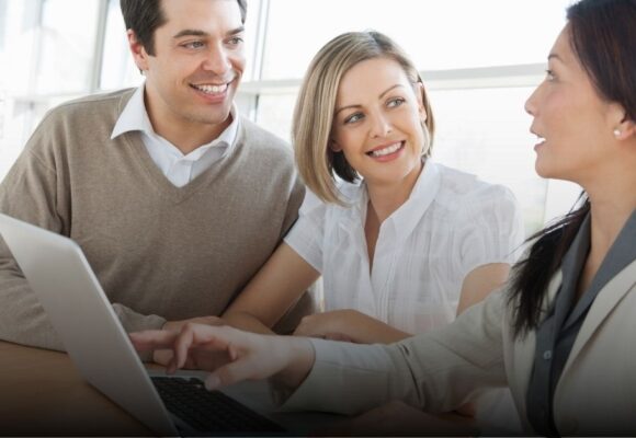 Image of people getting financial advice